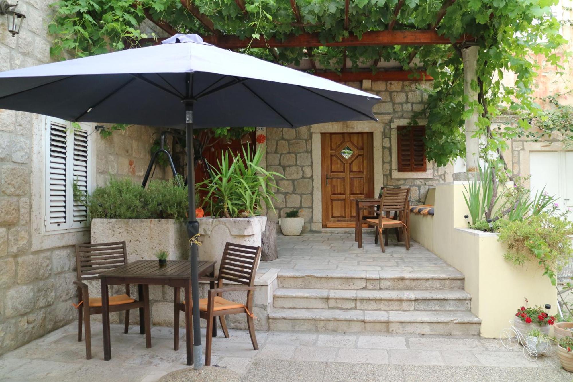 Studio Apartments & Rooms Lela, Sipan Island シパンスカ・ルカ エクステリア 写真