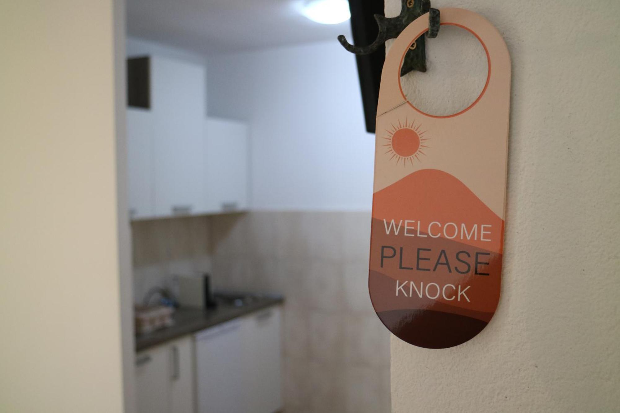 Studio Apartments & Rooms Lela, Sipan Island シパンスカ・ルカ 部屋 写真