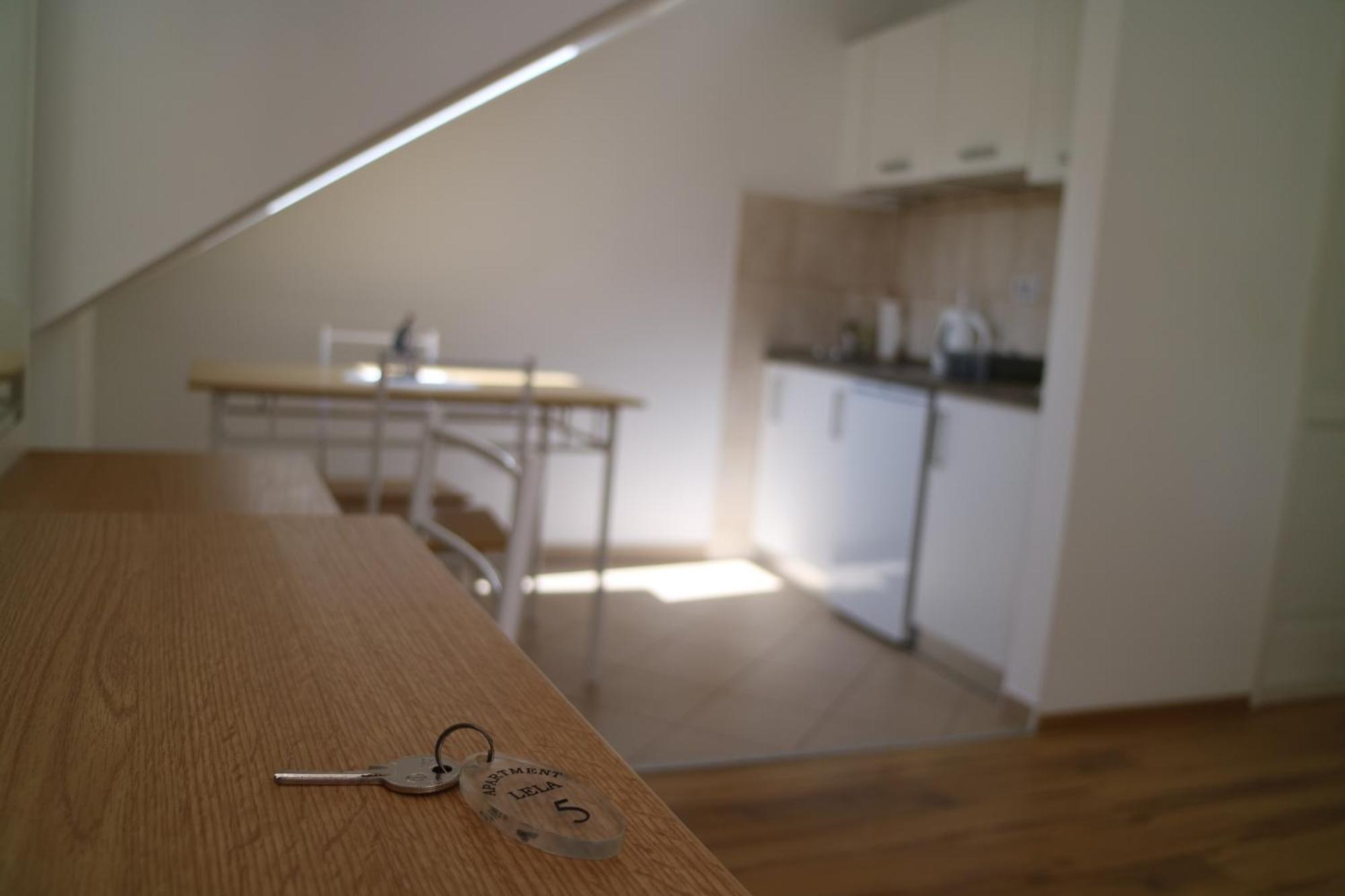 Studio Apartments & Rooms Lela, Sipan Island シパンスカ・ルカ 部屋 写真