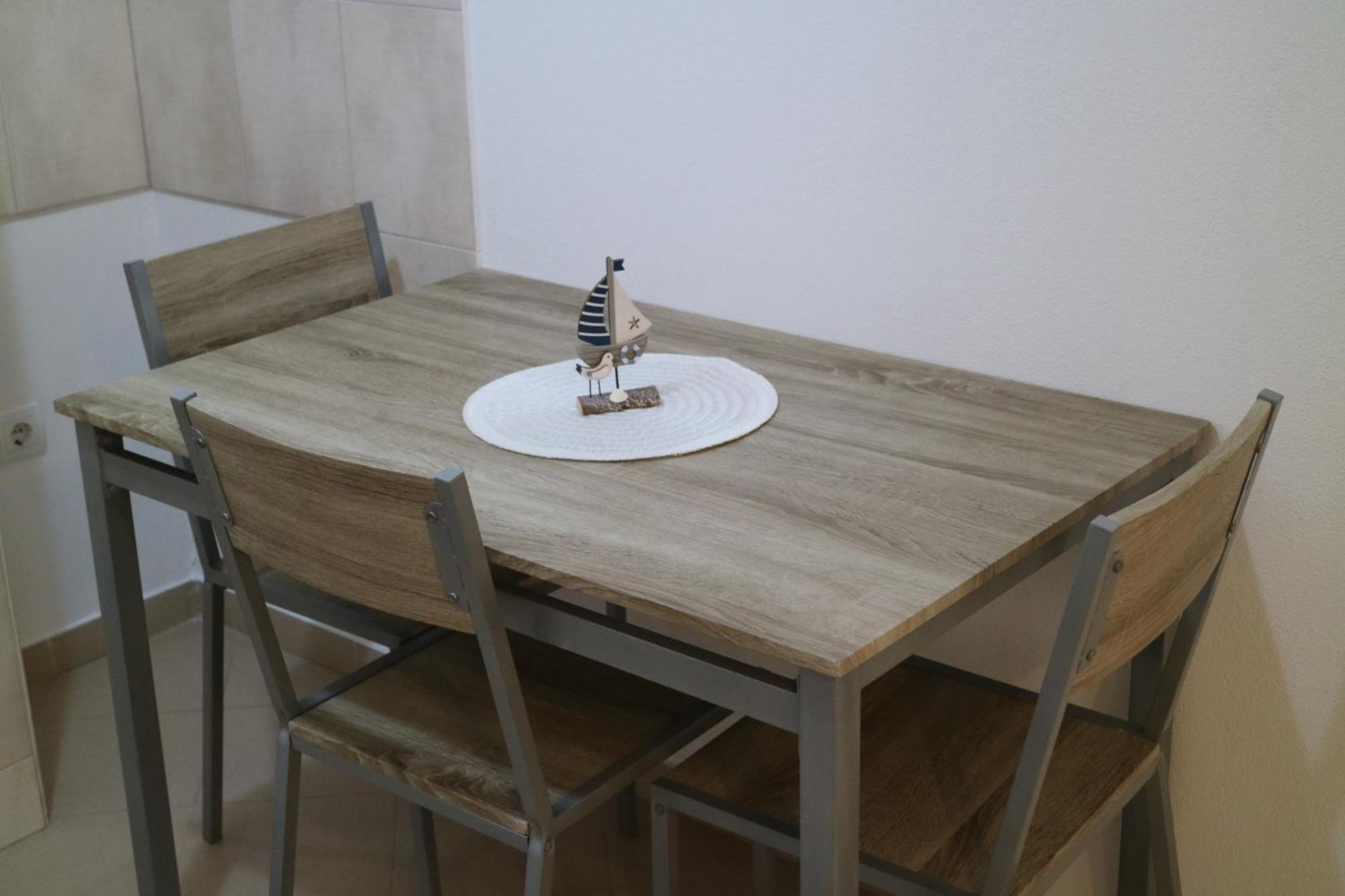 Studio Apartments & Rooms Lela, Sipan Island シパンスカ・ルカ 部屋 写真